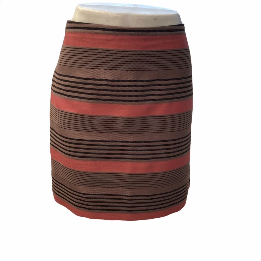Ann Taylor LOFT Mini Skirt Size 8